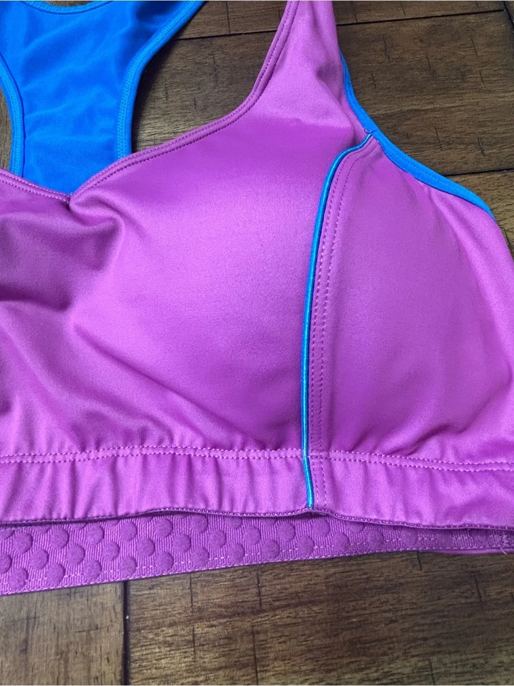 Moving Comfort medium support